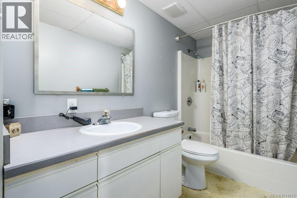 A & B 792 12th St, Courtenay, British Columbia  V9N 1V4 - Photo 27 - 1014813