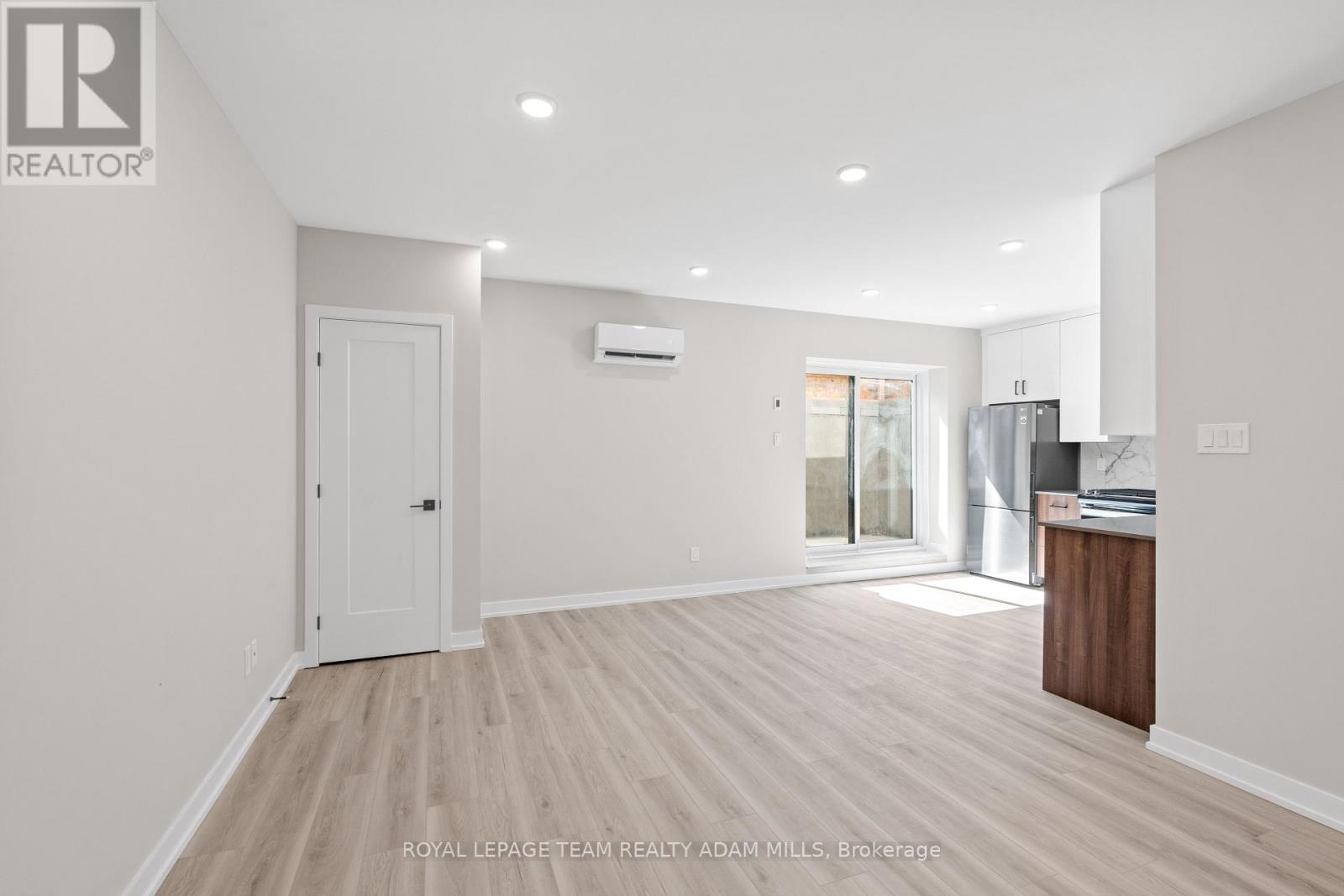 C - 306 Lanark Avenue, Ottawa, Ontario  K1Z 6R5 - Photo 4 - X12422198