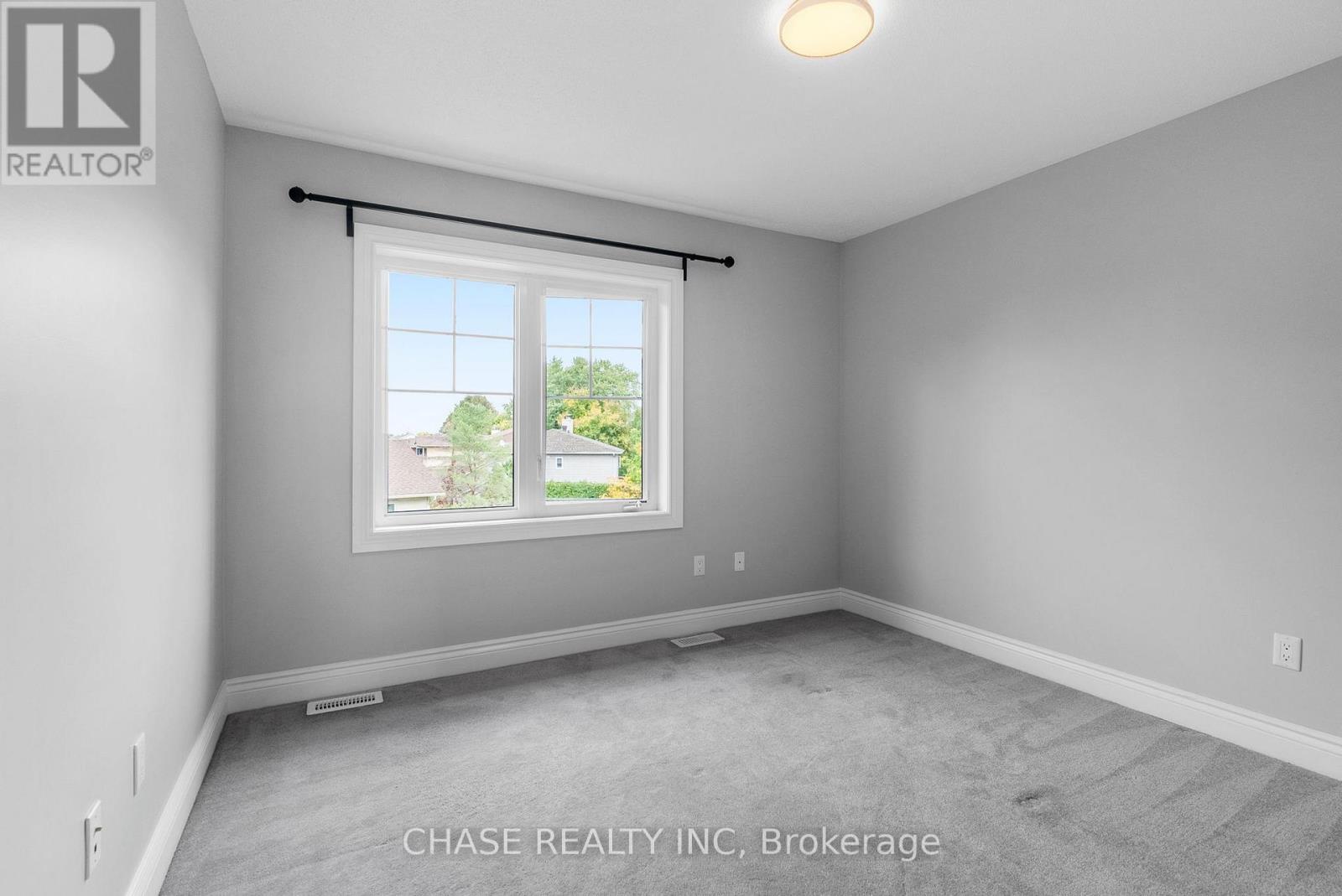 728 Reverie Private, Ottawa, Ontario  K2S 0T9 - Photo 15 - X12422204