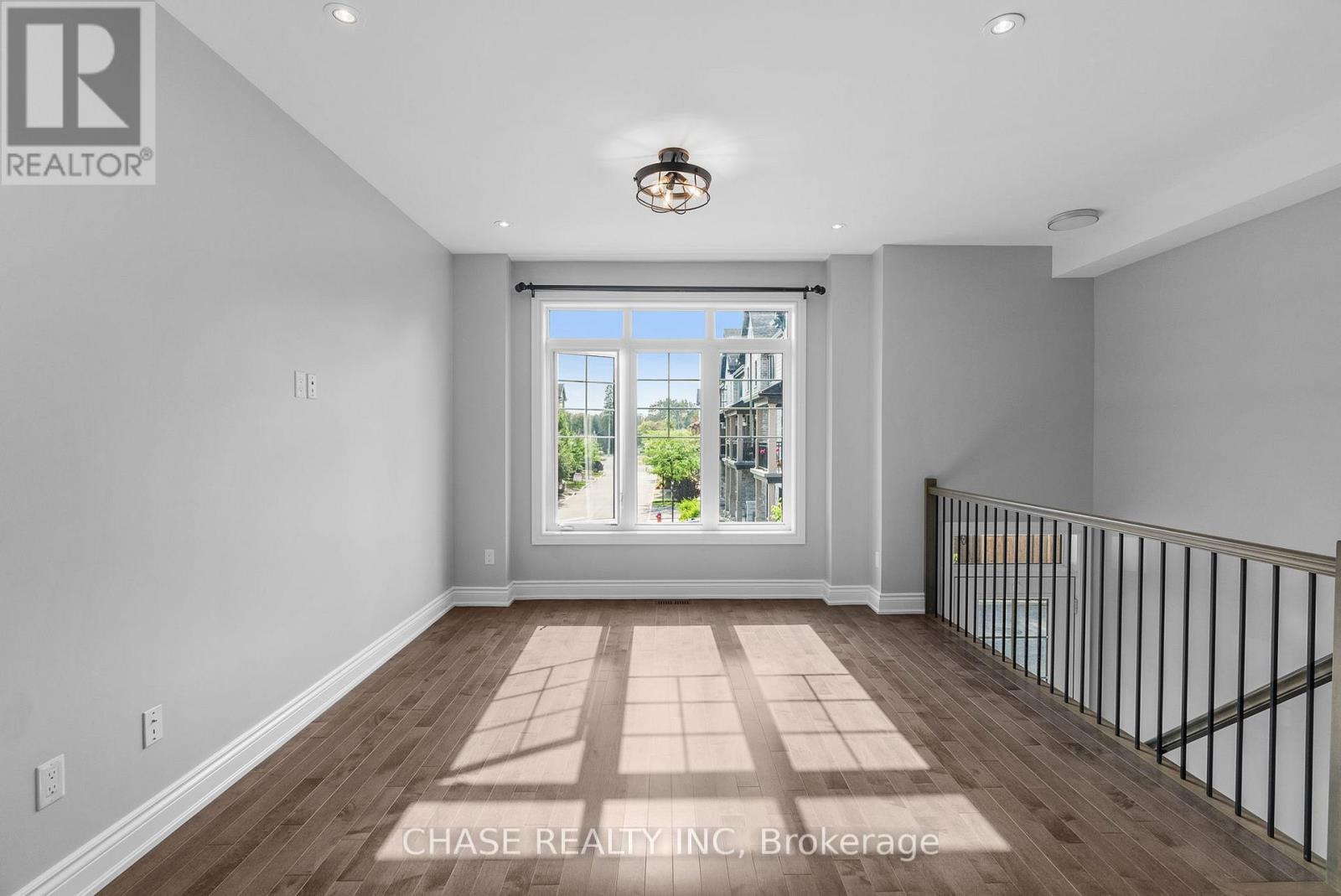728 Reverie Private, Ottawa, Ontario  K2S 0T9 - Photo 2 - X12422204