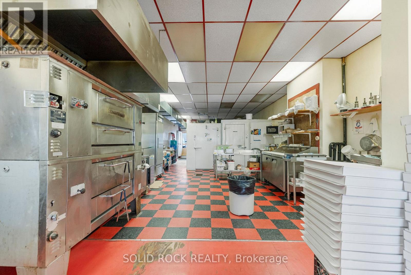 228-232 Raglan Street S, Renfrew, Ontario  K7V 1Z6 - Photo 15 - X12422205