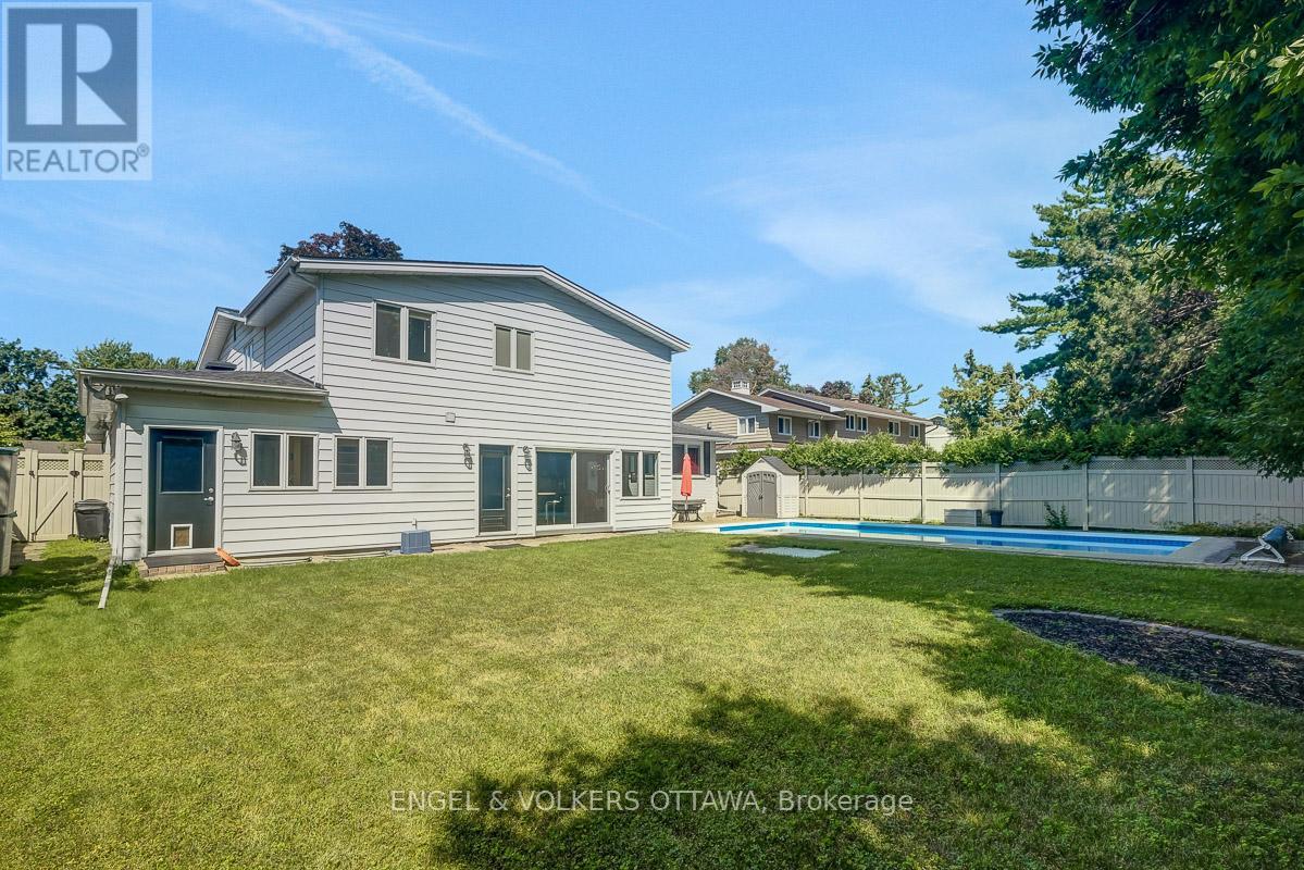 3 Mohawk Crescent, Ottawa, Ontario  K2H 7G7 - Photo 47 - X12422226