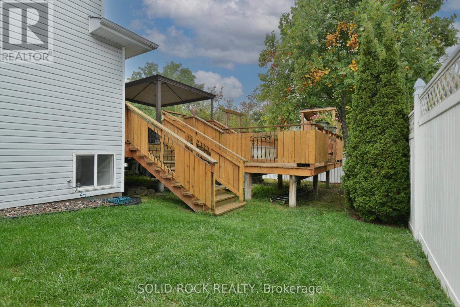 3 River Ridge Crescent, Arnprior, Ontario  K7S 3W1 - Photo 14 - X12422228