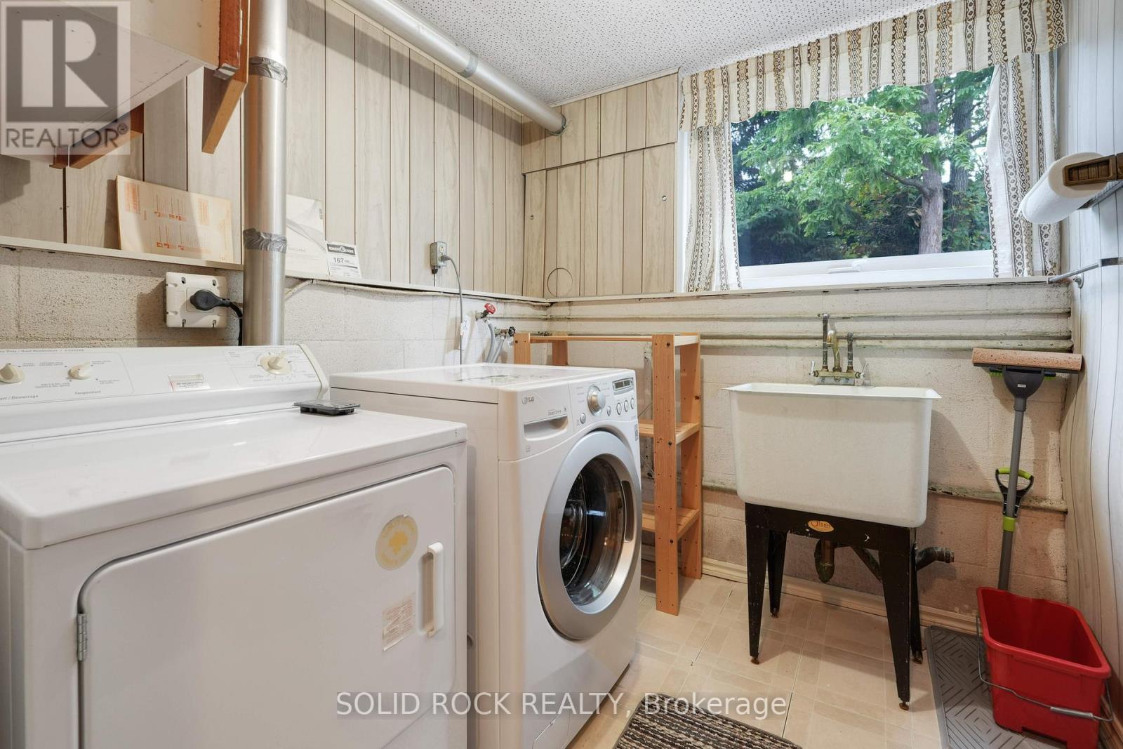 1034 Riddell Avenue S, Ottawa, Ontario  K2C 2J7 - Photo 16 - X12422229