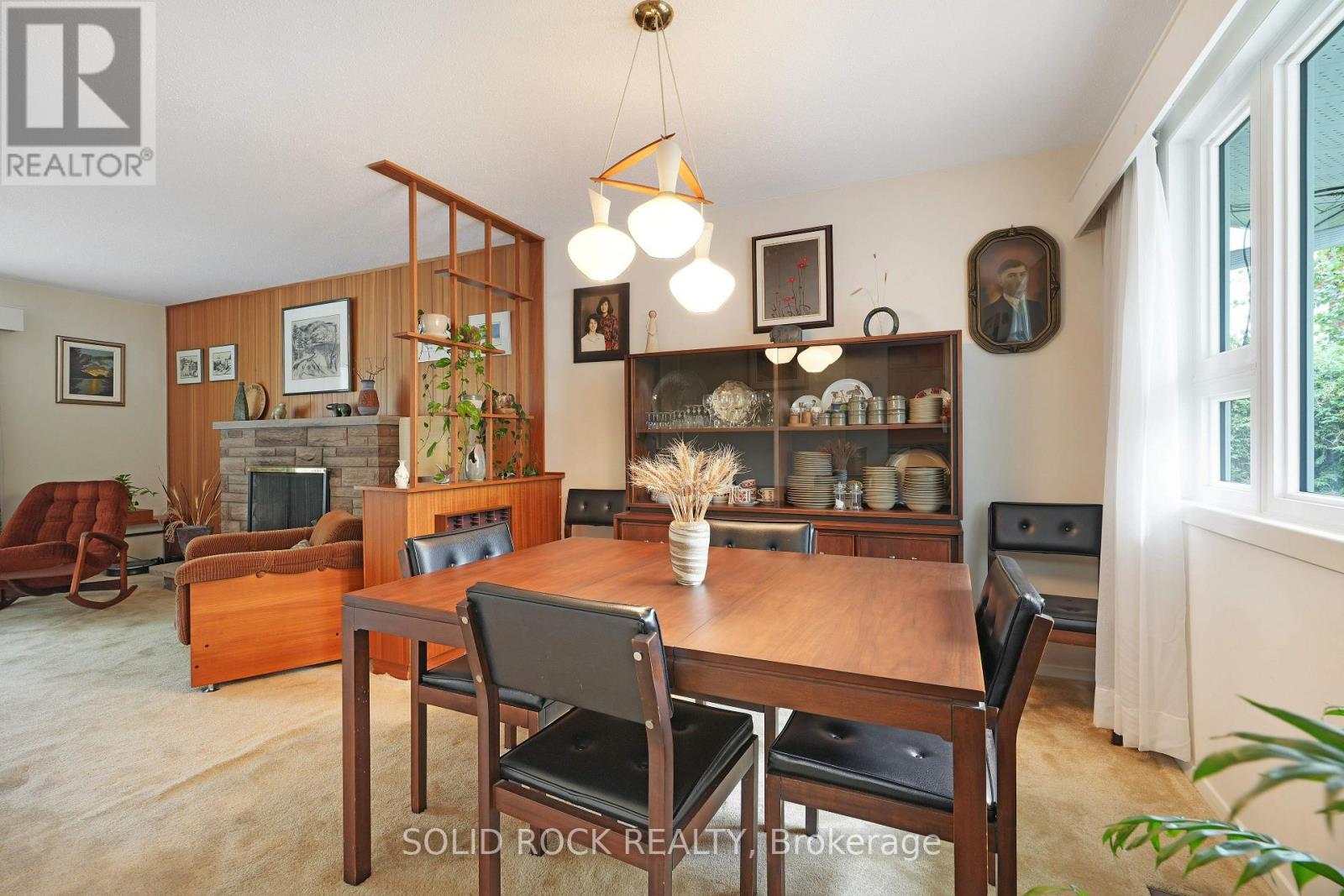 1034 Riddell Avenue S, Ottawa, Ontario  K2C 2J7 - Photo 6 - X12422229