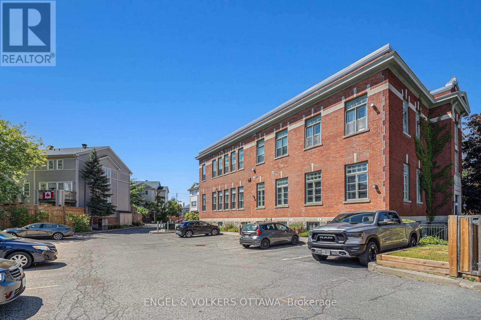 203 - 24 Springfield Road, Ottawa, Ontario  K1M 1C9 - Photo 32 - X12422270