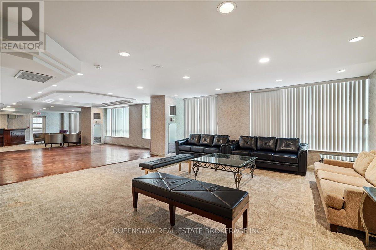 200 - 28 Pemberton Avenue, Toronto, Ontario  M2M 4L1 - Photo 21 - C12421145