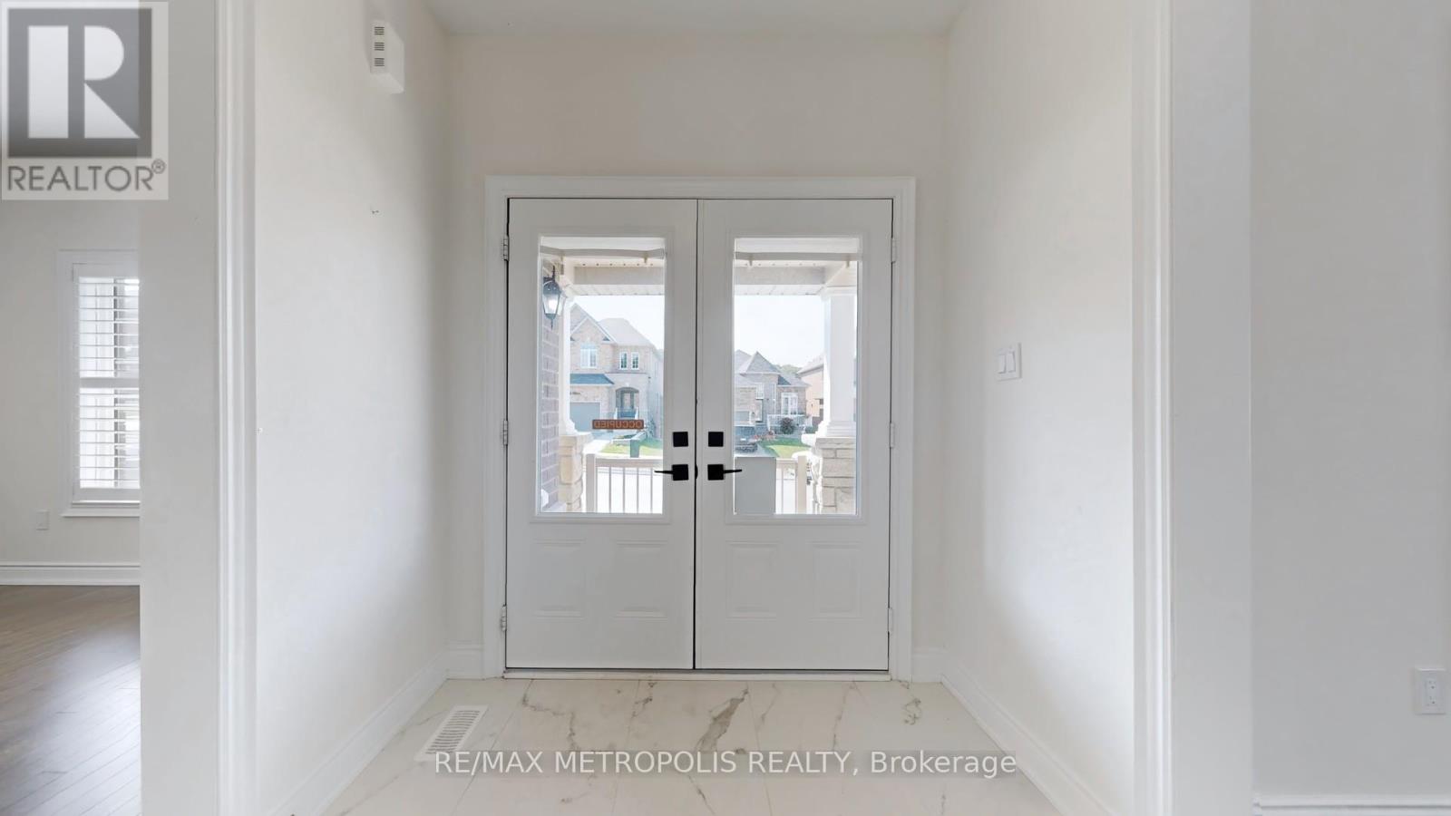 156 Muirfield Drive, Barrie, Ontario  L4N 5S4 - Photo 22 - S12422106