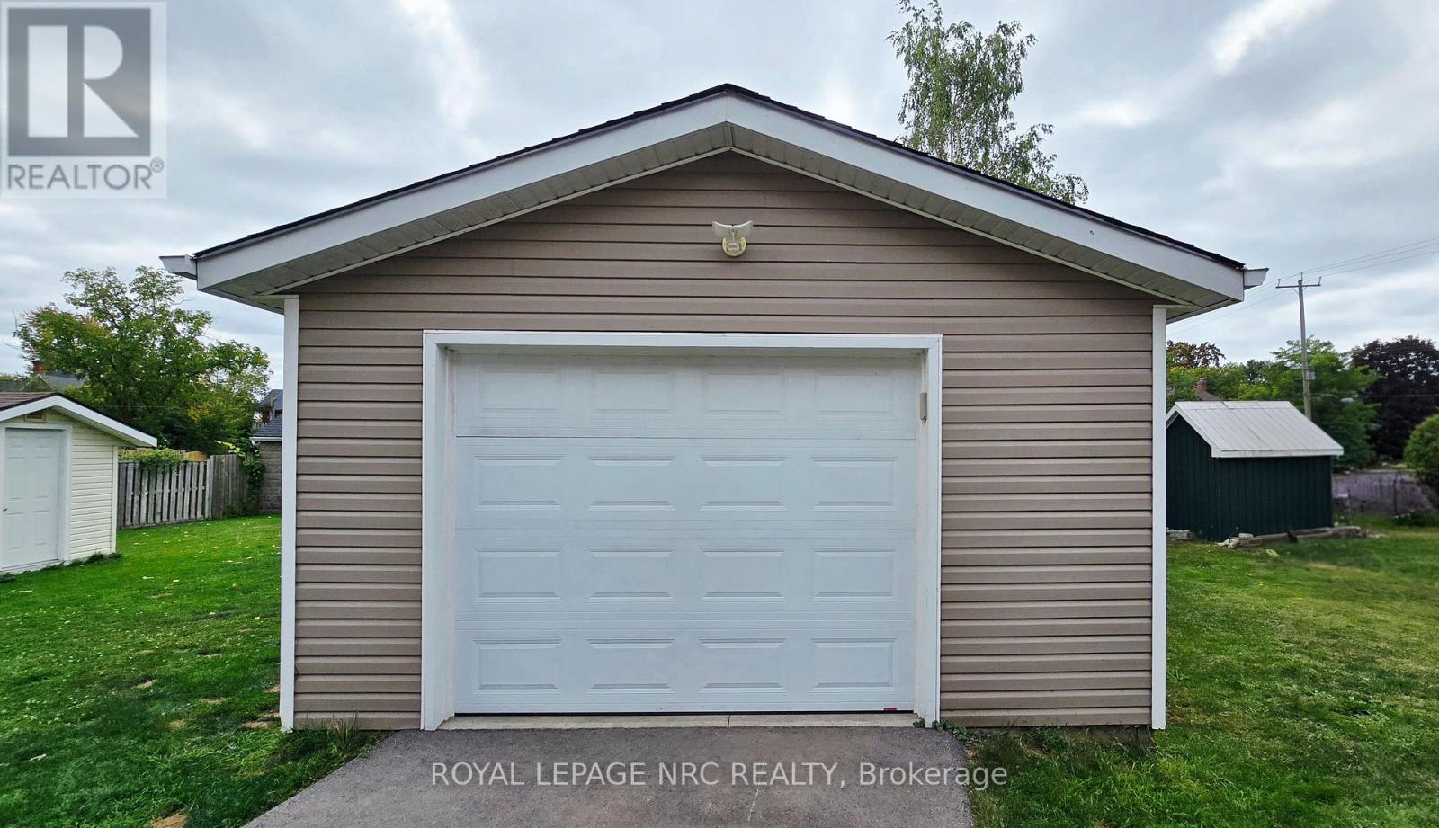 74 Delhi Street, Port Colborne, Ontario  L3K 3K8 - Photo 24 - X12422265