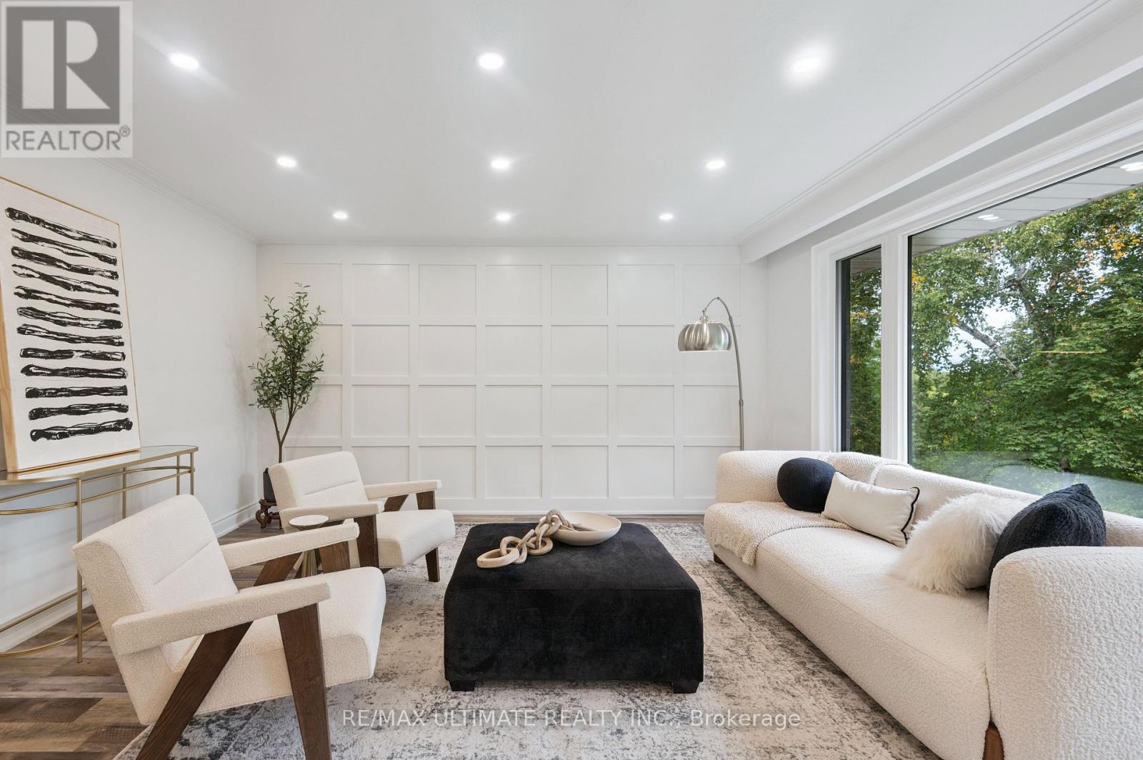 68 BARKWIN DRIVE, Toronto, Ontario