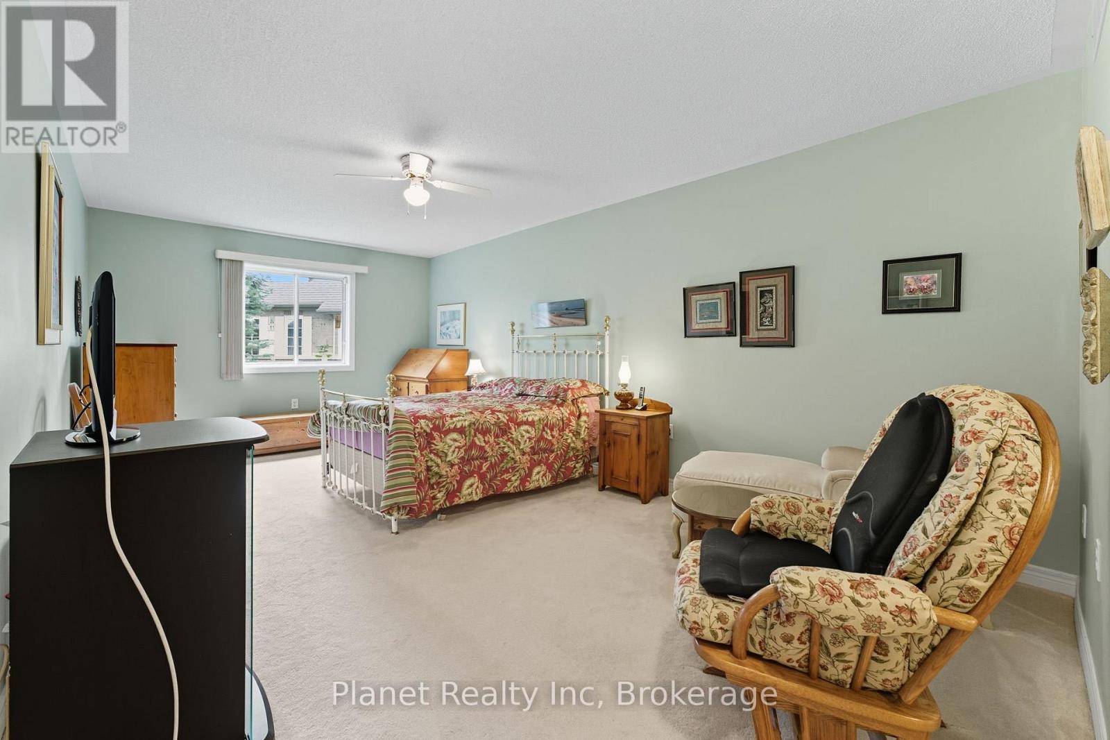 9 Village Green Drive, Guelph, Ontario  N1G 4X7 - Photo 14 - X12422241