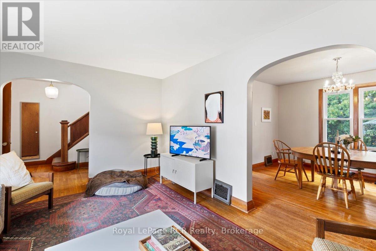 76 7th Street, Hanover, Ontario  N4N 1G4 - Photo 14 - X12422287