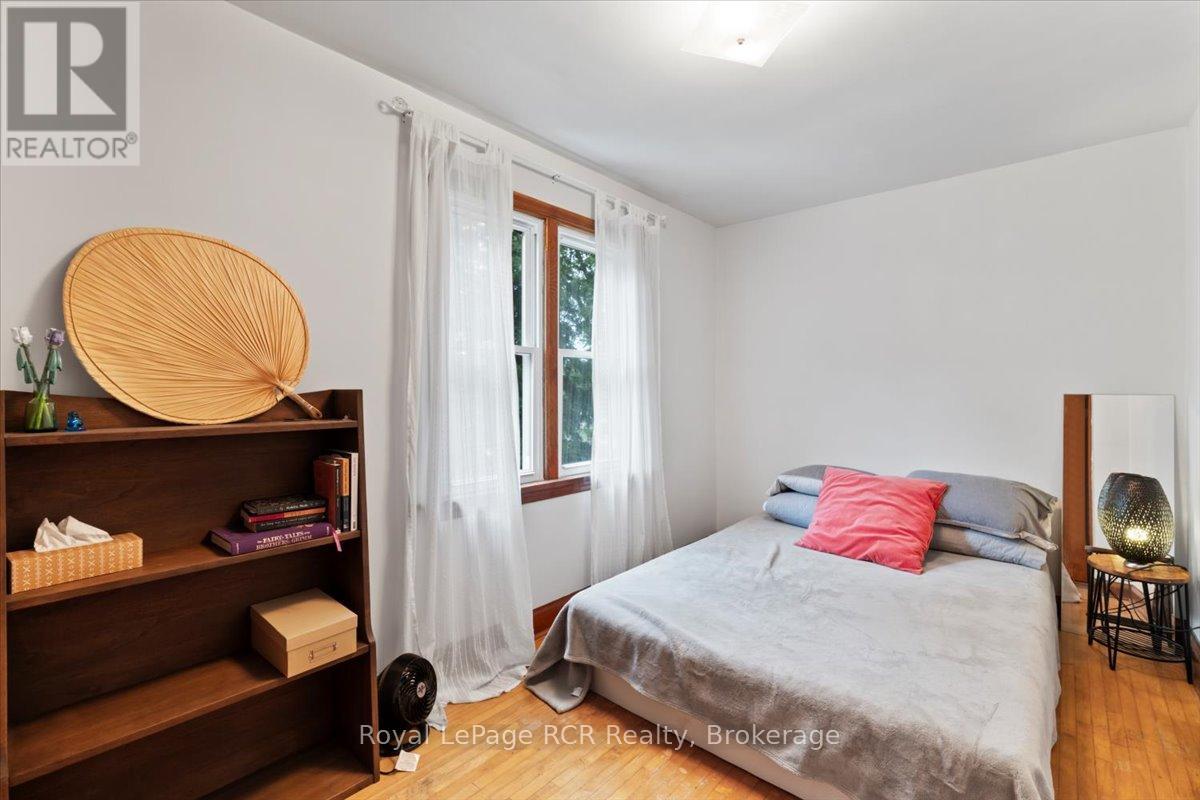 76 7th Street, Hanover, Ontario  N4N 1G4 - Photo 18 - X12422287