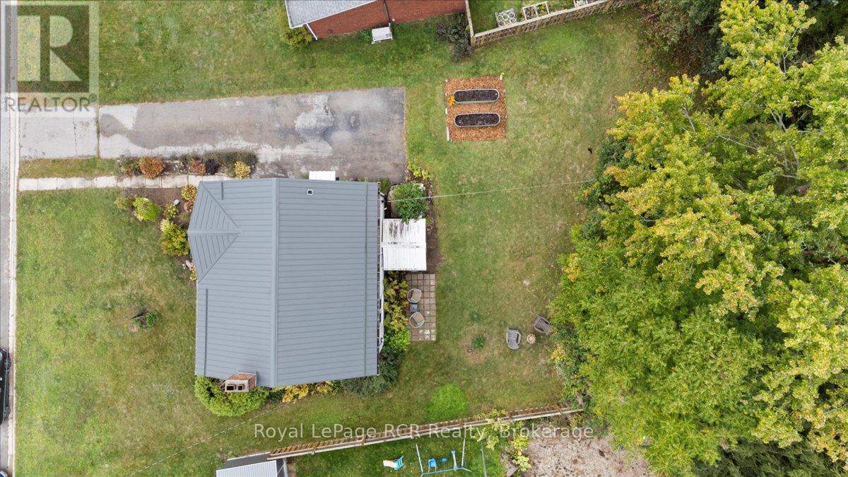 76 7th Street, Hanover, Ontario  N4N 1G4 - Photo 23 - X12422287