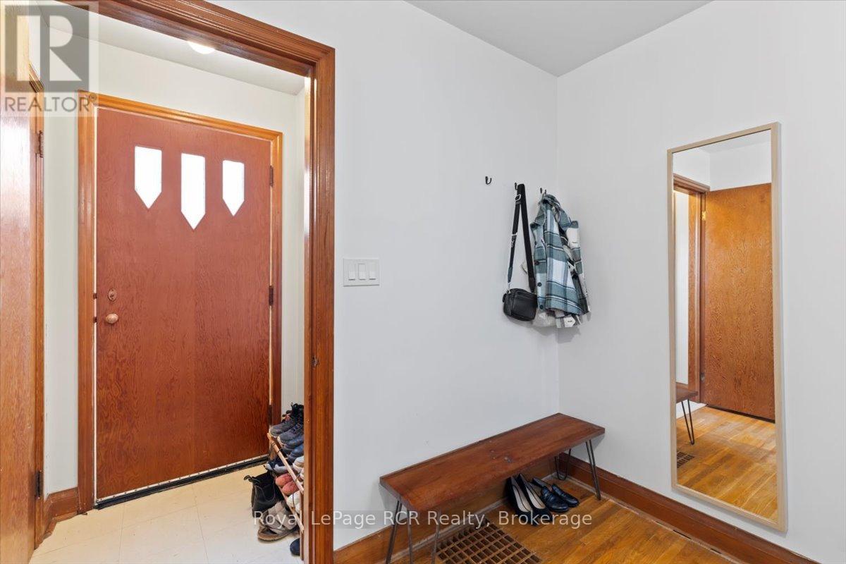 76 7th Street, Hanover, Ontario  N4N 1G4 - Photo 4 - X12422287