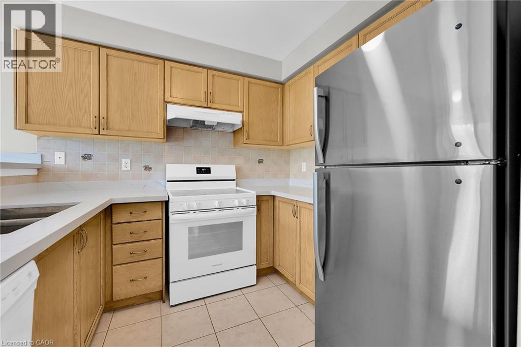 2494 Newcastle Crescent, Oakville, Ontario  L6M 4P3 - Photo 8 - 40772310