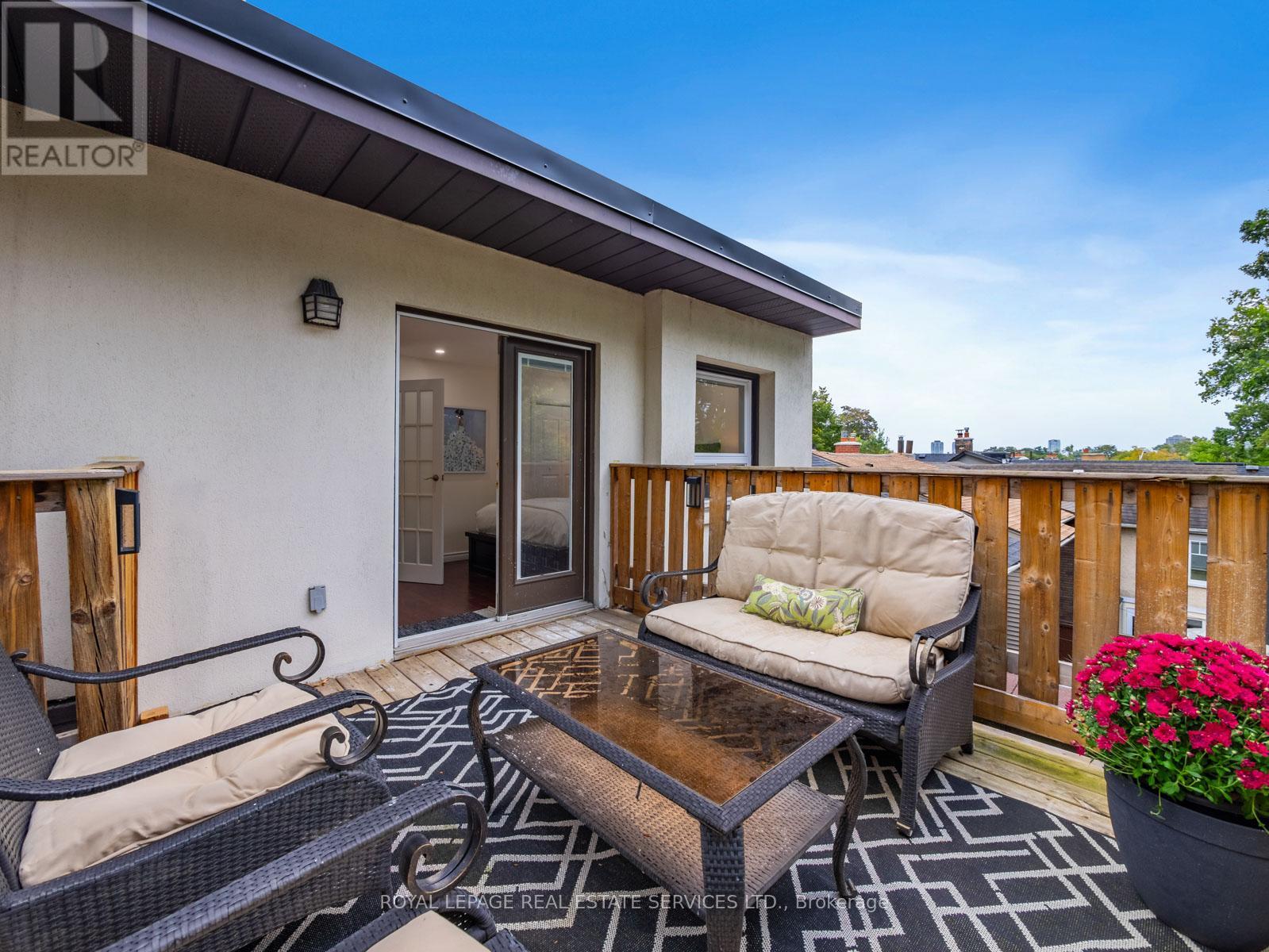 490 Windermere Avenue, Toronto (Runnymede-Bloor West Village), Ontario  M6S 3L6 - Photo 12 - W12422101