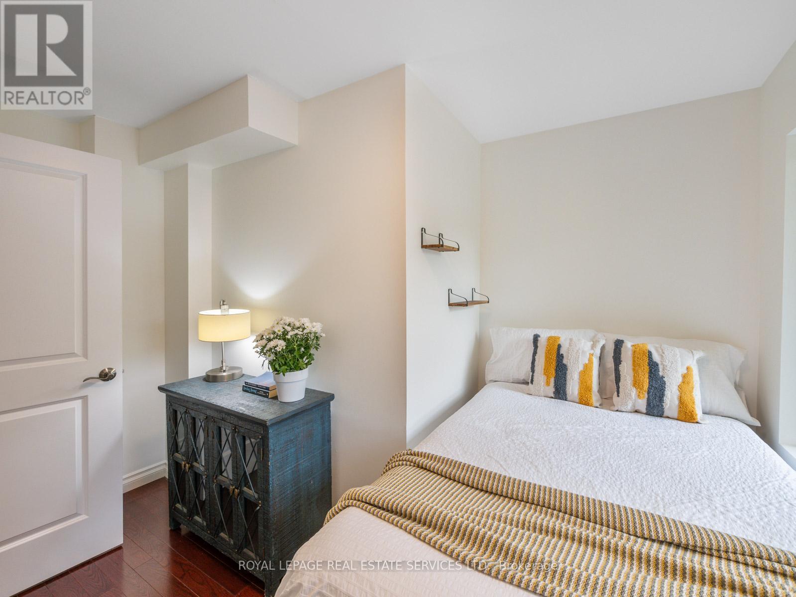 490 Windermere Avenue, Toronto (Runnymede-Bloor West Village), Ontario  M6S 3L6 - Photo 16 - W12422101