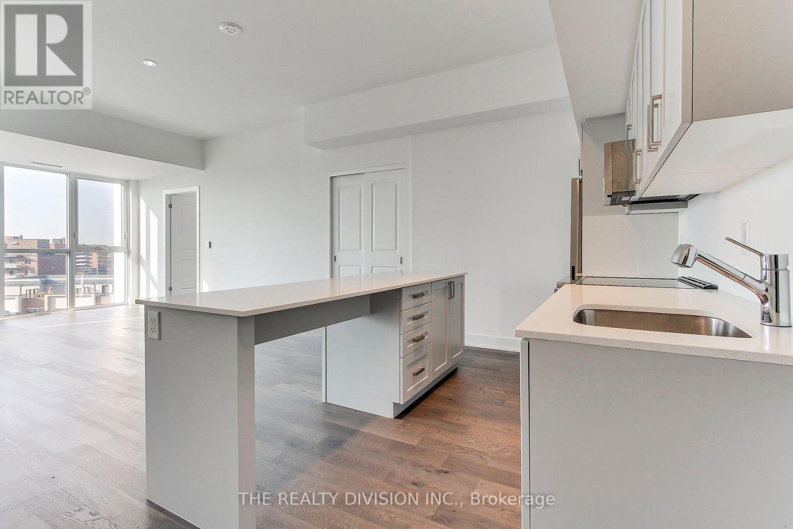 611 - 1063 Douglas Mccurdy Common, Mississauga, Ontario  L5G 4B1 - Photo 10 - W12422136