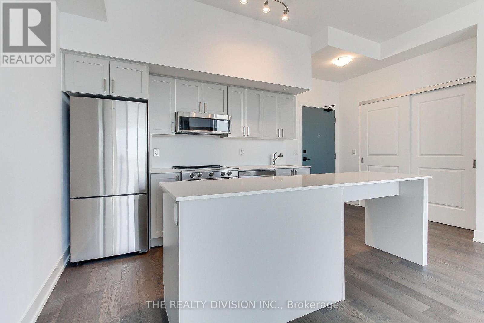 611 - 1063 Douglas Mccurdy Common, Mississauga, Ontario  L5G 4B1 - Photo 12 - W12422136