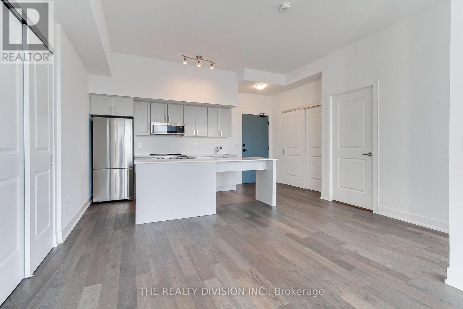 611 - 1063 Douglas Mccurdy Common, Mississauga, Ontario  L5G 4B1 - Photo 13 - W12422136