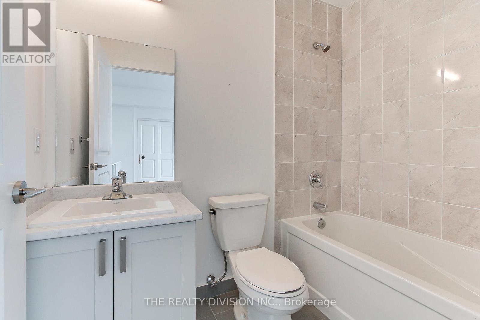 611 - 1063 Douglas Mccurdy Common, Mississauga, Ontario  L5G 4B1 - Photo 23 - W12422136