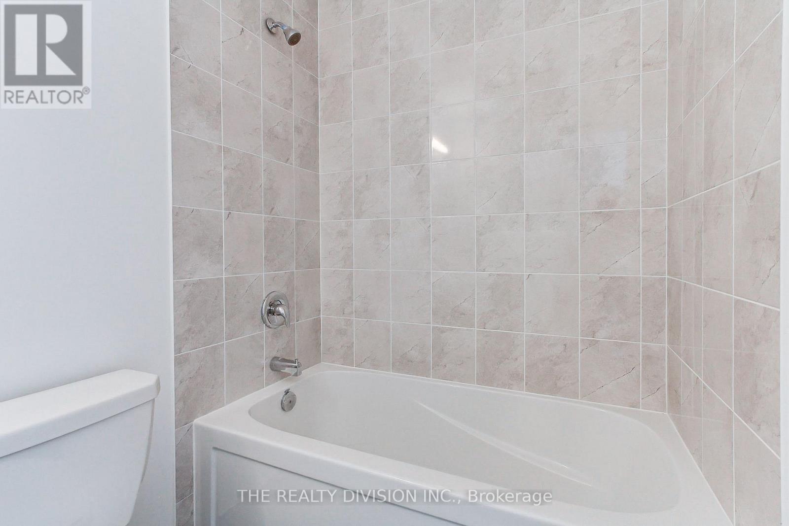 611 - 1063 Douglas Mccurdy Common, Mississauga, Ontario  L5G 4B1 - Photo 24 - W12422136