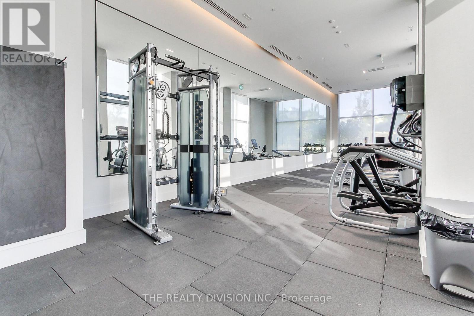 611 - 1063 Douglas Mccurdy Common, Mississauga, Ontario  L5G 4B1 - Photo 33 - W12422136