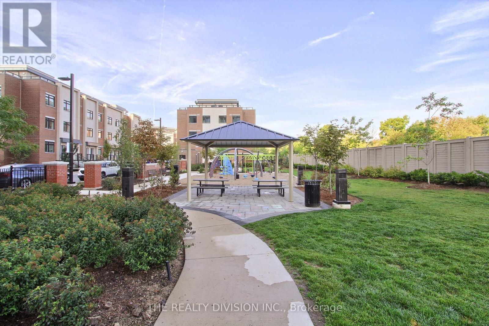 611 - 1063 Douglas Mccurdy Common, Mississauga, Ontario  L5G 4B1 - Photo 40 - W12422136