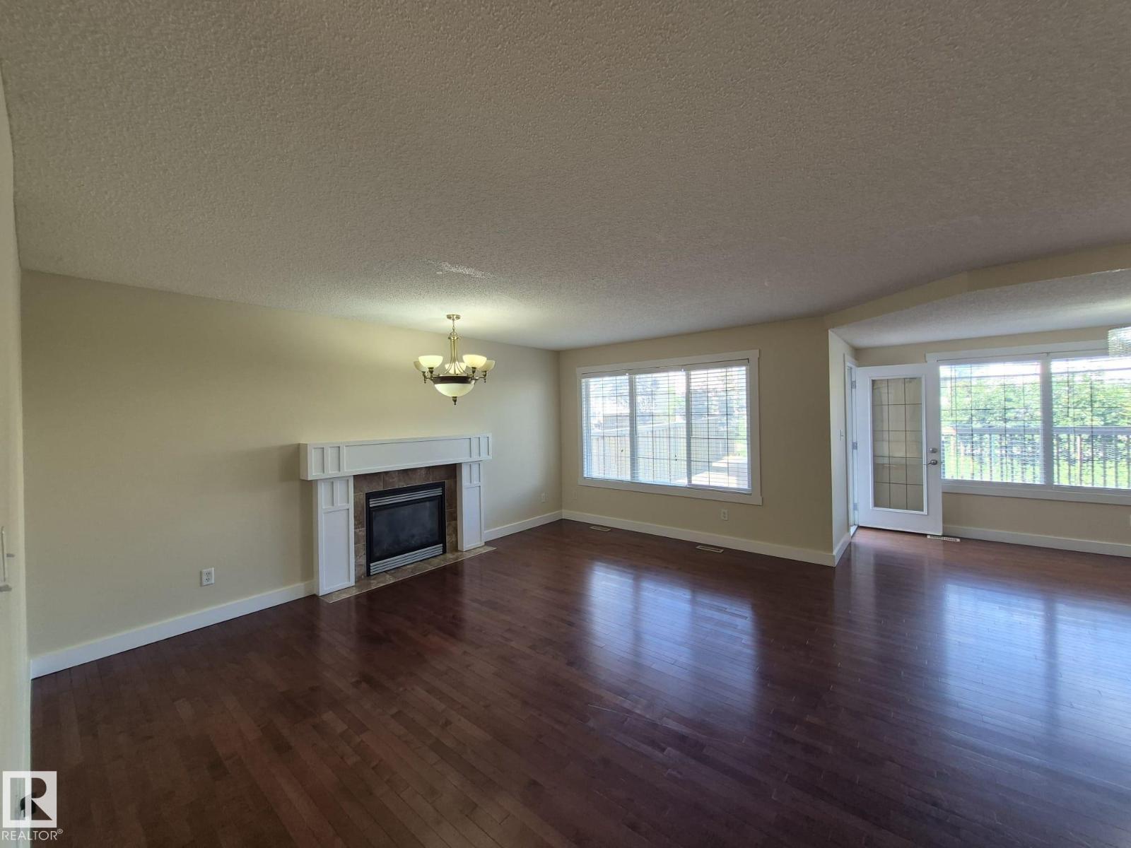 8361 Shaske Cr Nw, Edmonton, Alberta  T6R 0B4 - Photo 5 - E4459095