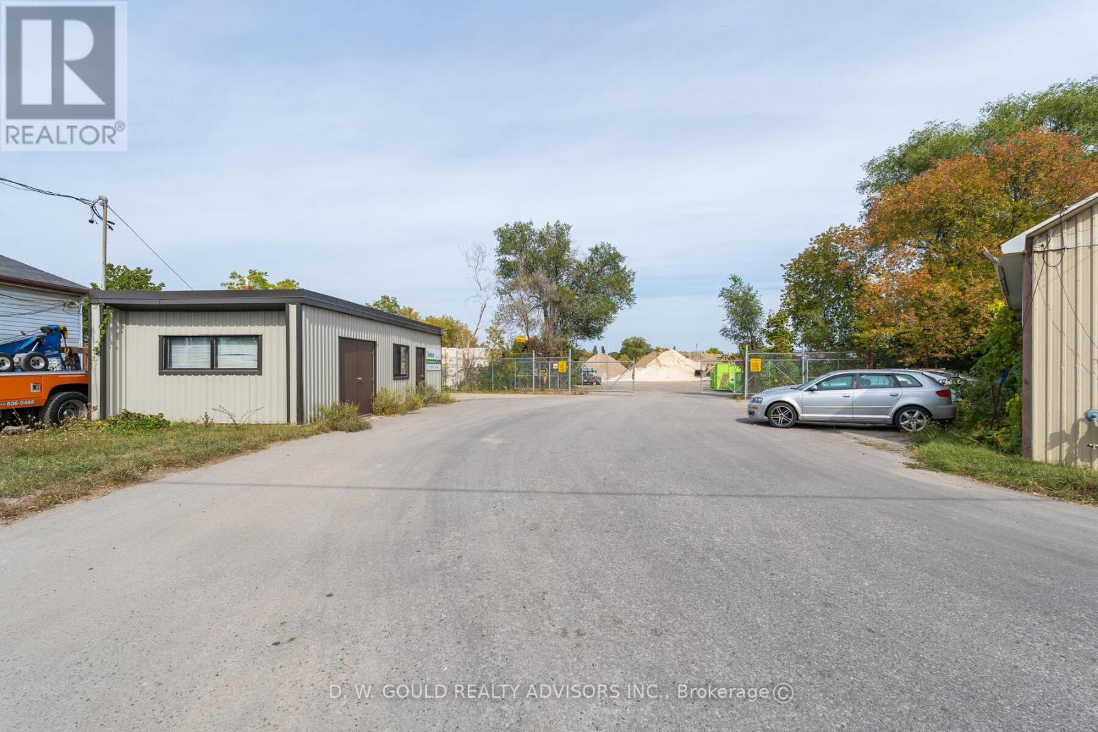 150 Victoria Road S, Guelph (Grange Road), Ontario  N1E 5P6 - Photo 12 - X12422120