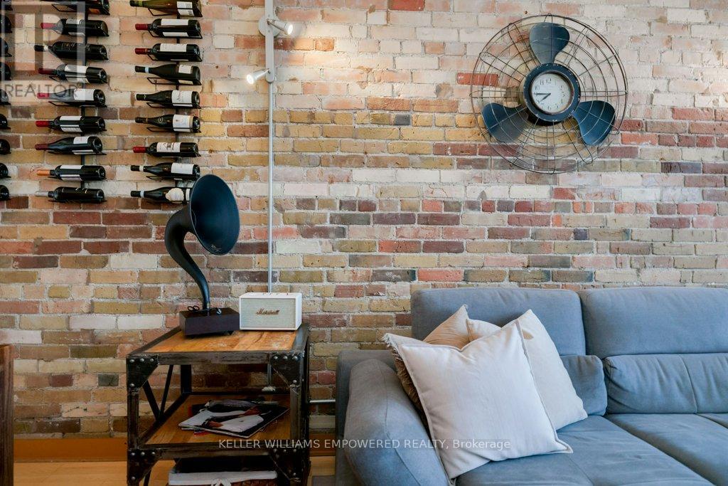 5 - 189 Queen Street E, Toronto, Ontario  M5A 1S2 - Photo 12 - C12422171