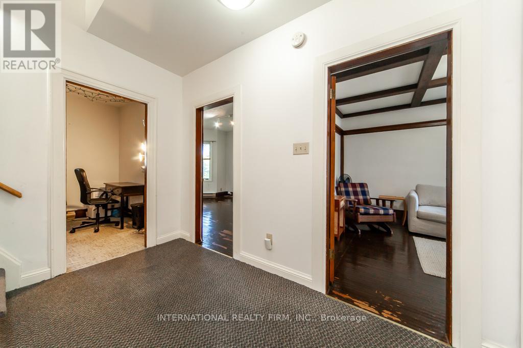 19 Alvin Avenue, Toronto, Ontario  M4T 2A7 - Photo 11 - C12422199