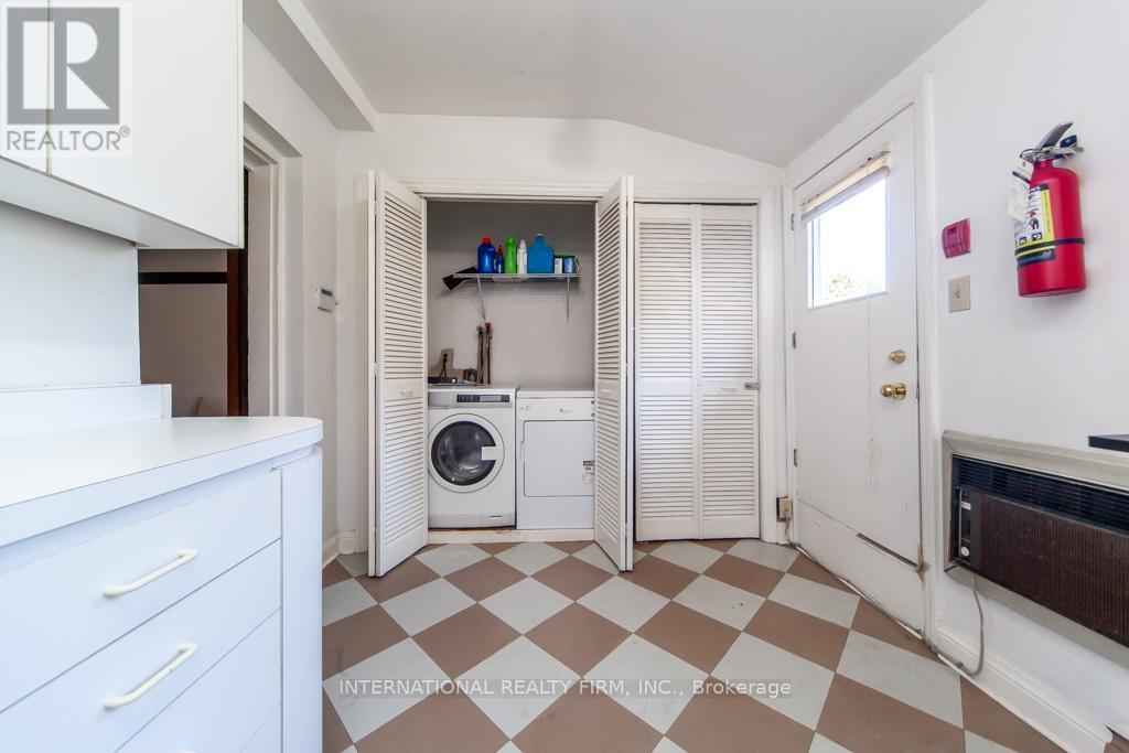 19 Alvin Avenue, Toronto, Ontario  M4T 2A7 - Photo 17 - C12422199