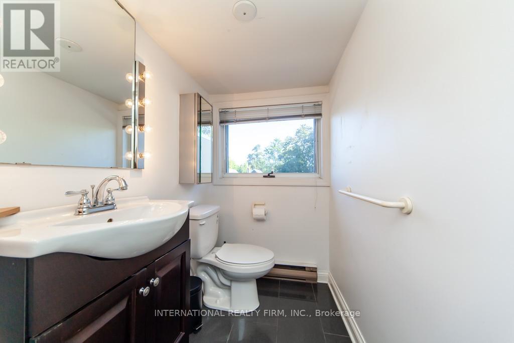 19 Alvin Avenue, Toronto, Ontario  M4T 2A7 - Photo 26 - C12422199