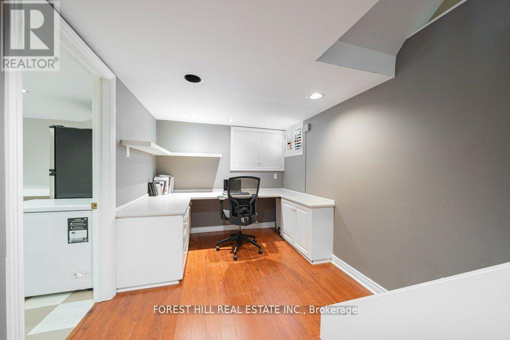 82 Brooke Avenue, Toronto, Ontario  M5M 2J9 - Photo 32 - C12422286
