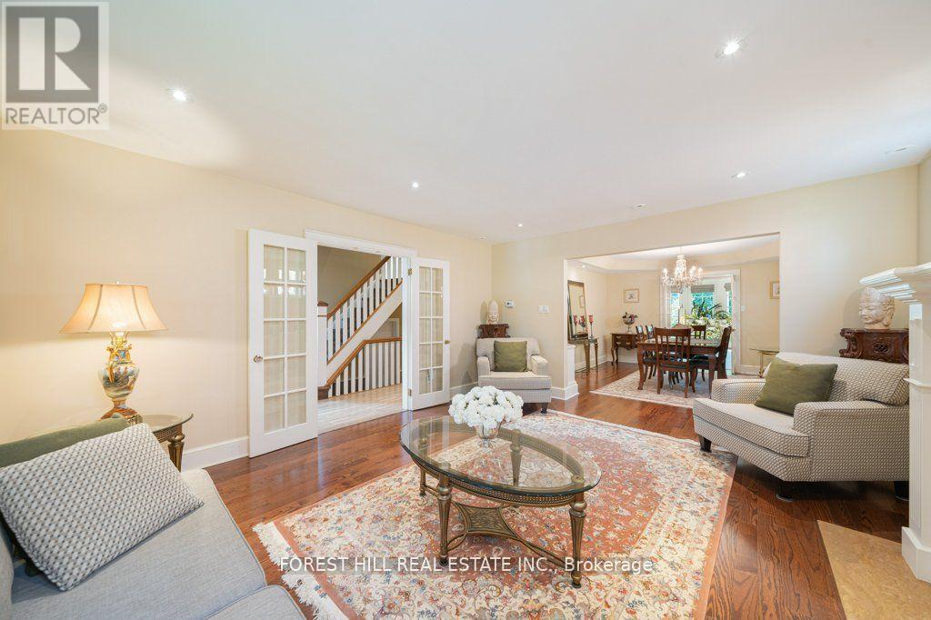 82 Brooke Avenue, Toronto, Ontario  M5M 2J9 - Photo 9 - C12422286