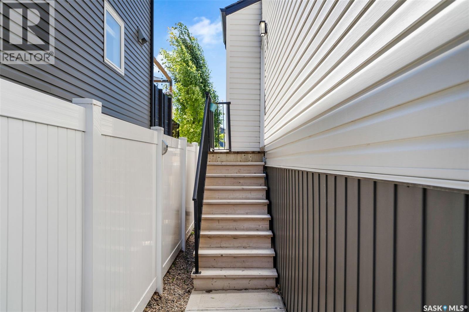 559 Kloppenburg Crescent, Saskatoon, Saskatchewan  S7S 1N1 - Photo 29 - SK019161