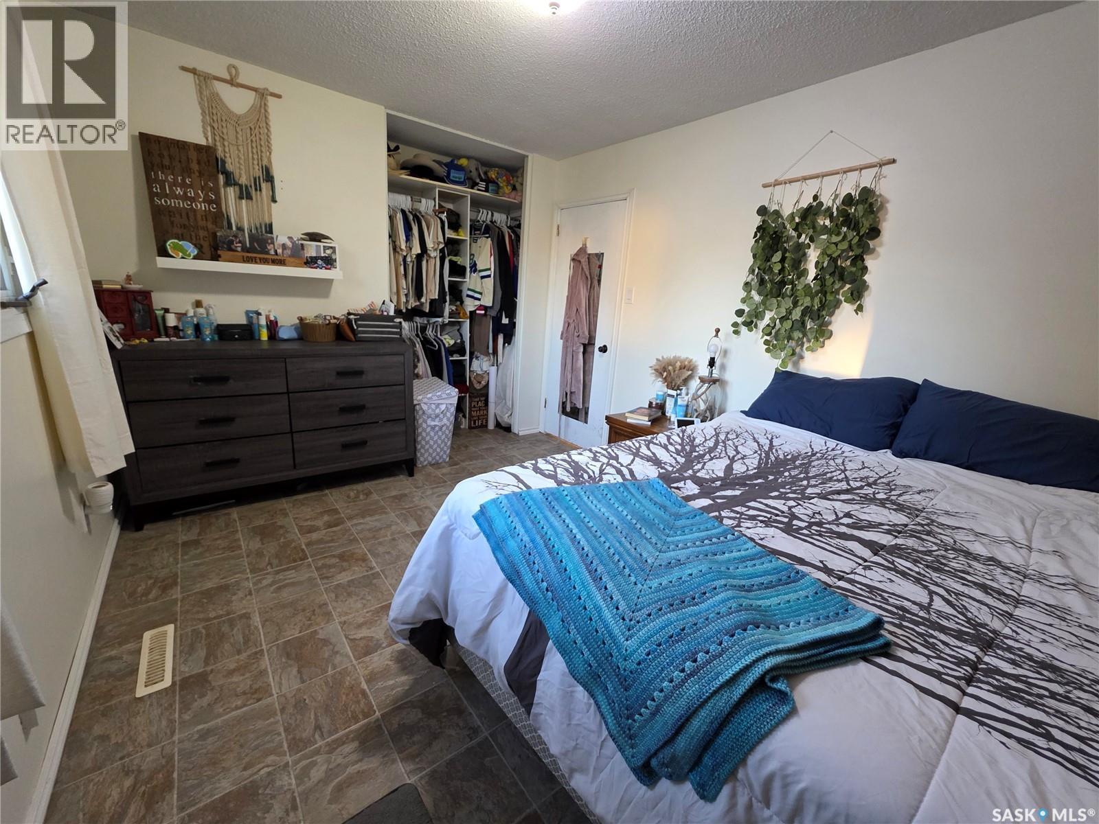 142 1st Avenue Sw, Swift Current, Saskatchewan  S9H 3H2 - Photo 14 - SK019118