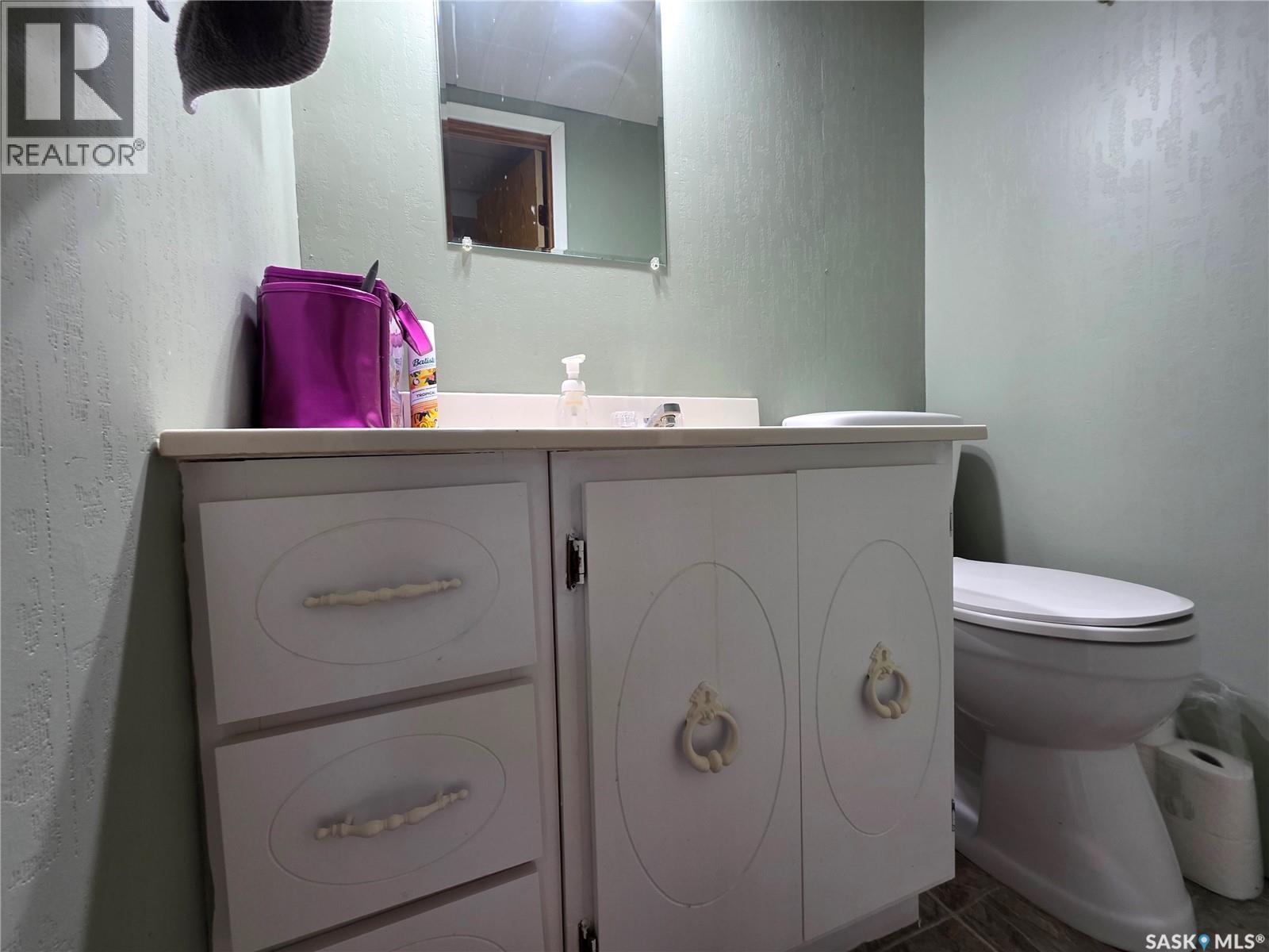 142 1st Avenue Sw, Swift Current, Saskatchewan  S9H 3H2 - Photo 20 - SK019118