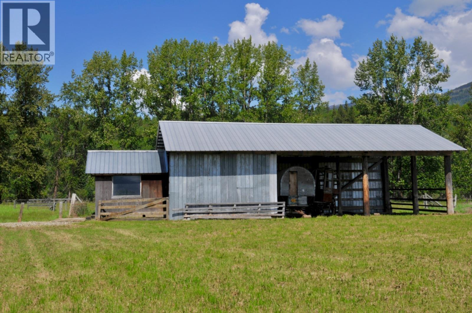 6161 Dunster Station Road, Dunster, British Columbia  V0J 1J0 - Photo 32 - R3008831
