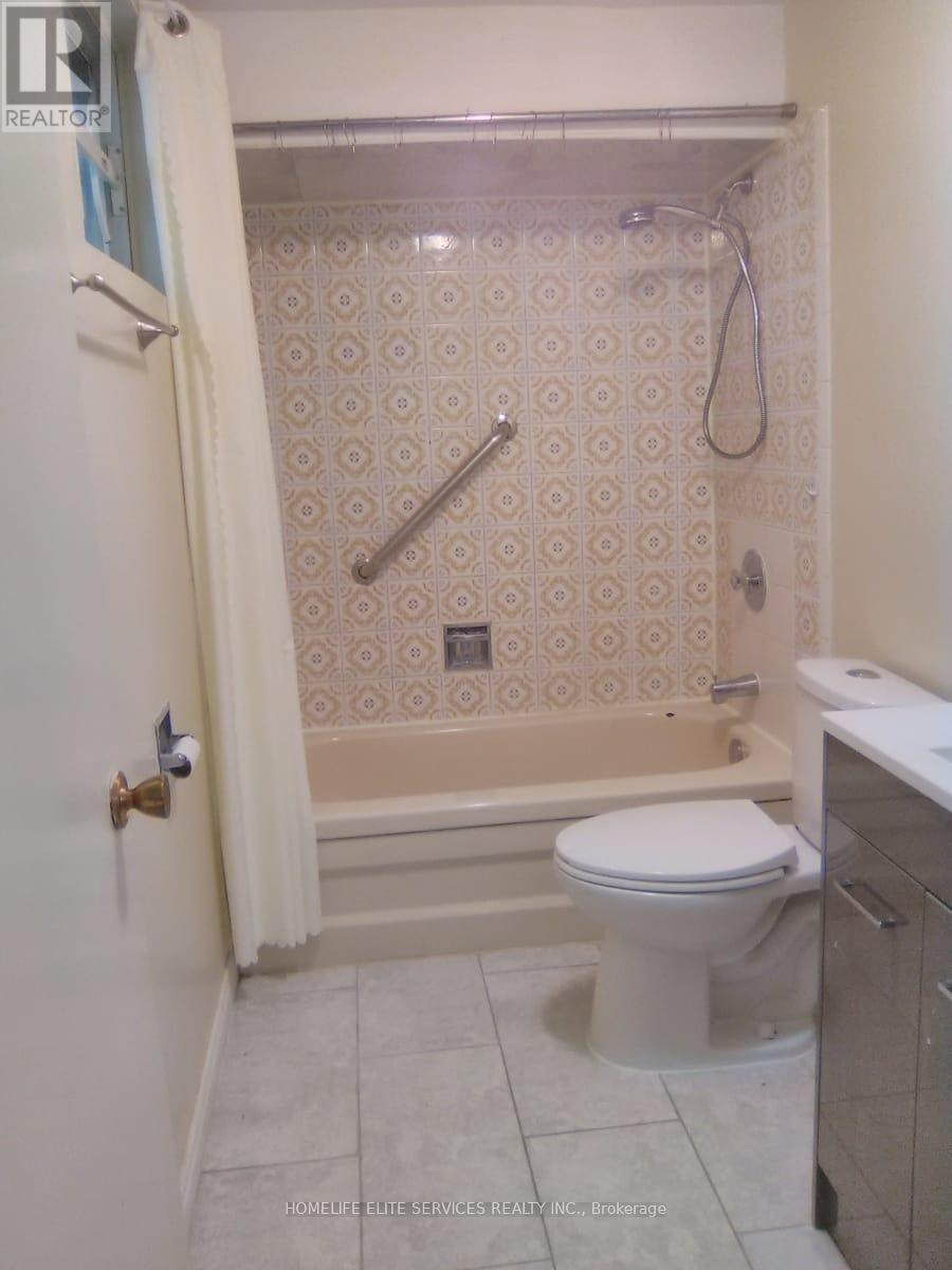 1903 Rosefield Road, Pickering, Ontario  L1V 3K1 - Photo 18 - E12422283
