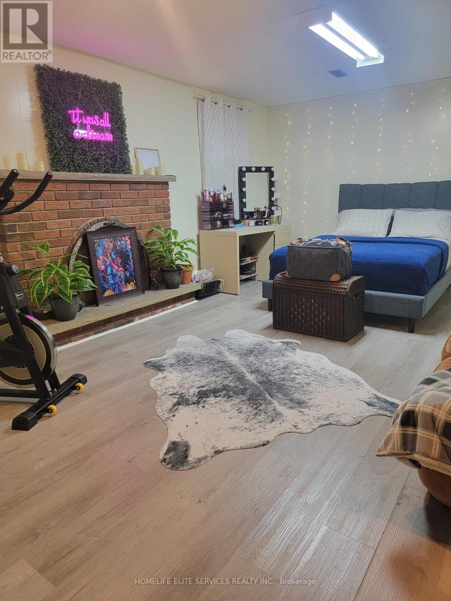1903 Rosefield Road, Pickering, Ontario  L1V 3K1 - Photo 7 - E12422283