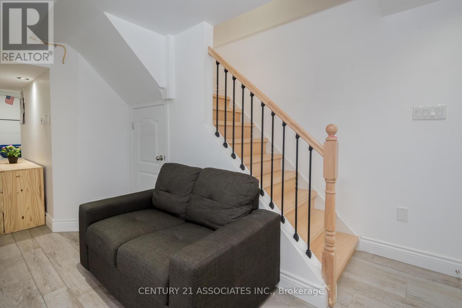3158 Harris Crescent, Mississauga, Ontario  L5N 4Y5 - Photo 24 - W12421932