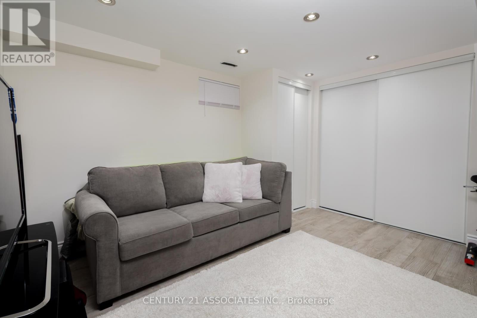 3158 Harris Crescent, Mississauga, Ontario  L5N 4Y5 - Photo 26 - W12421932