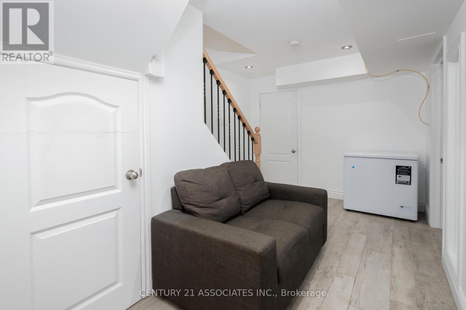 3158 Harris Crescent, Mississauga, Ontario  L5N 4Y5 - Photo 25 - W12421932