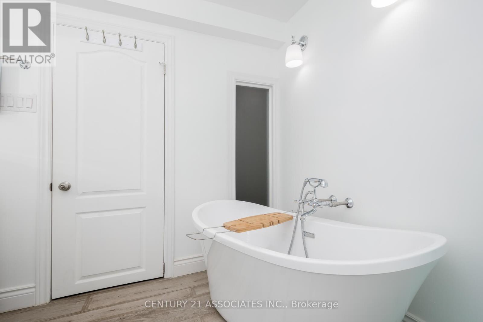 3158 Harris Crescent, Mississauga, Ontario  L5N 4Y5 - Photo 30 - W12421932
