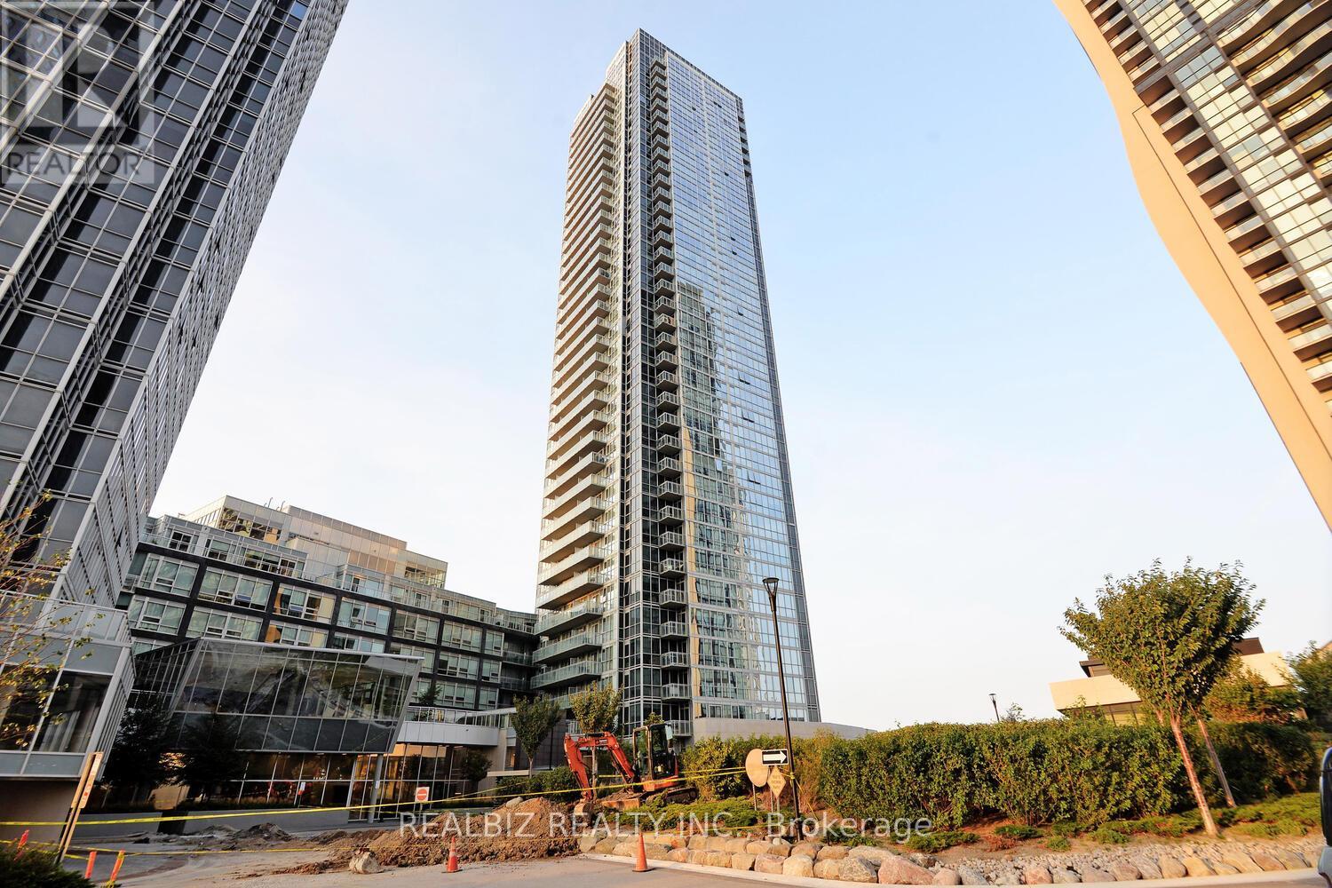 1605 - 2908 HIGHWAY 7 ROAD, Vaughan, Ontario