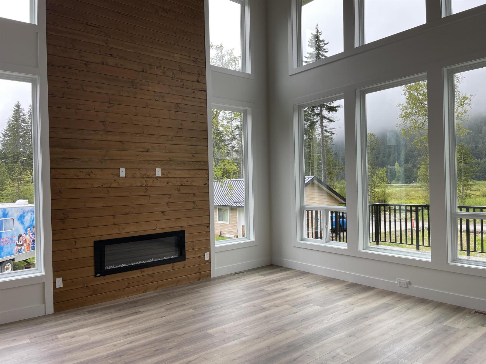71423 Grove Boulevard, Sunshine Valley, Sunshine Valley, British Columbia  V0X 1L5 - Photo 6 - R3051276