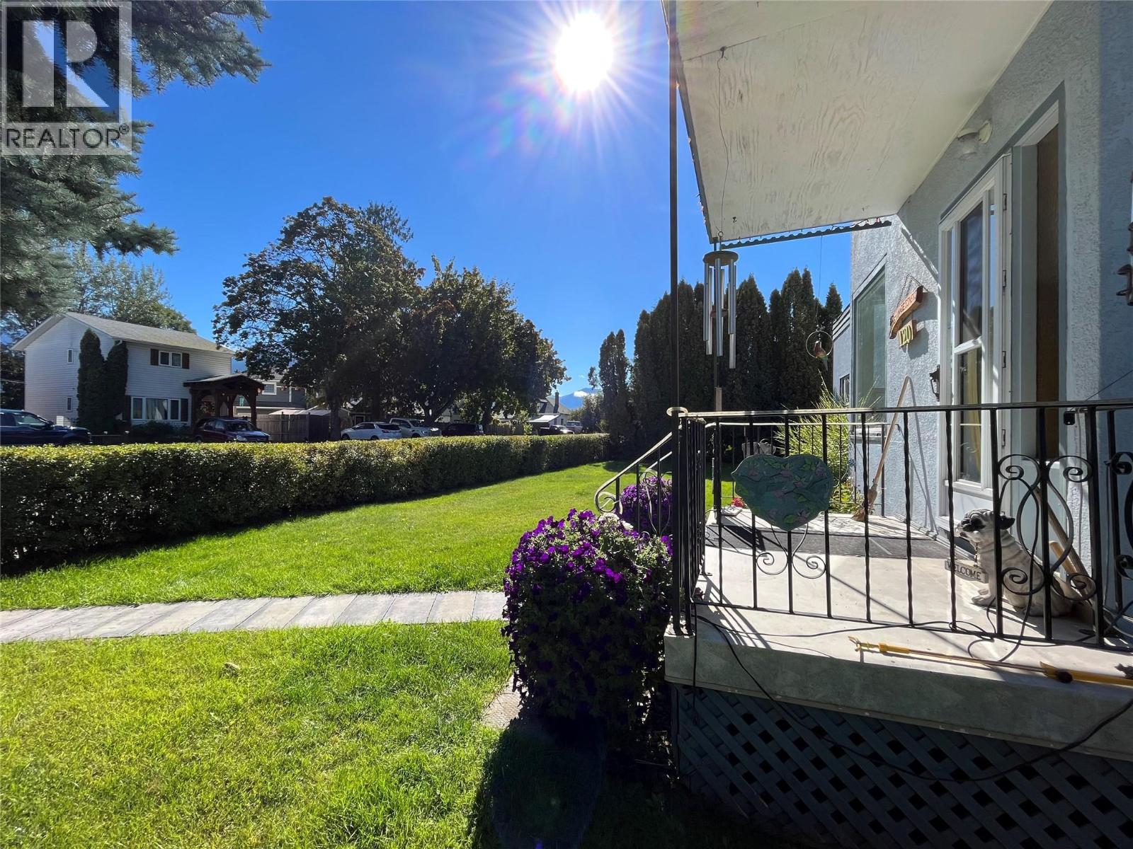 120 4th Avenue Nw, Nakusp, British Columbia  V0G 1R0 - Photo 4 - 10363796